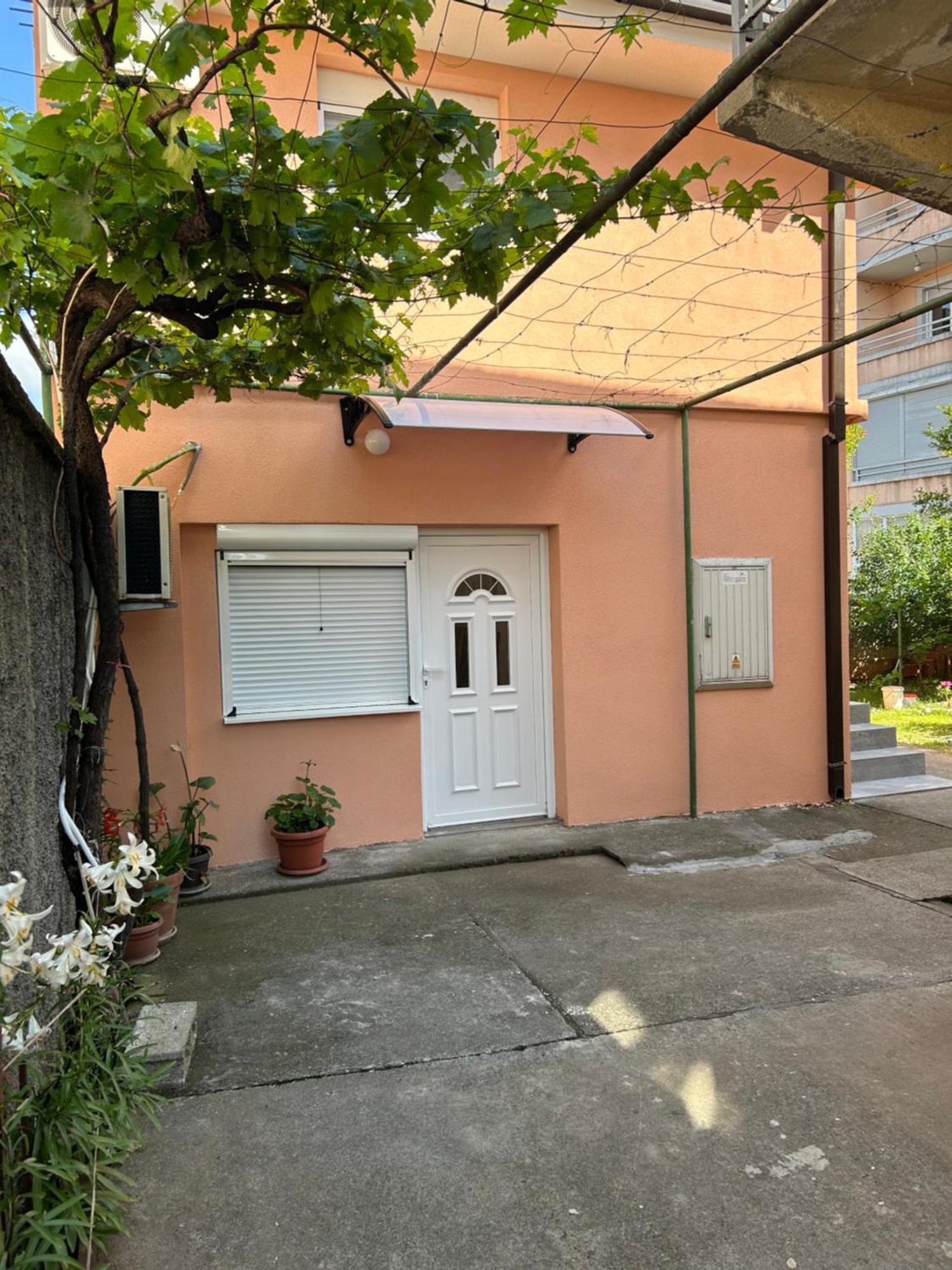 Hotel Prestige 4 Podgorica Exterior foto
